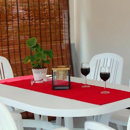 Vice With Pool شقة *