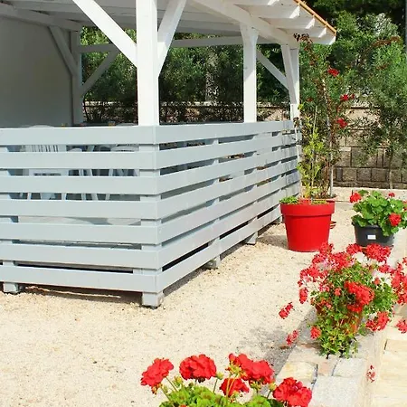 Bungalow Vice With Pool *