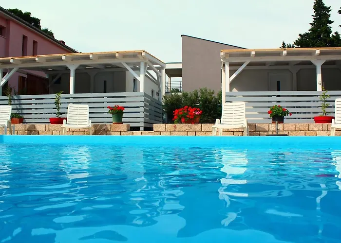 Vice With Pool דירה פאקוסטאן